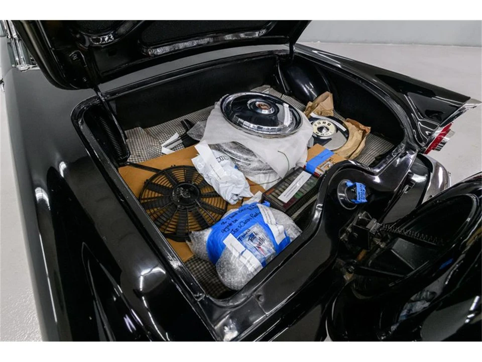 1956 Ford Thunderbird 1st Gen - Image 28 of 31