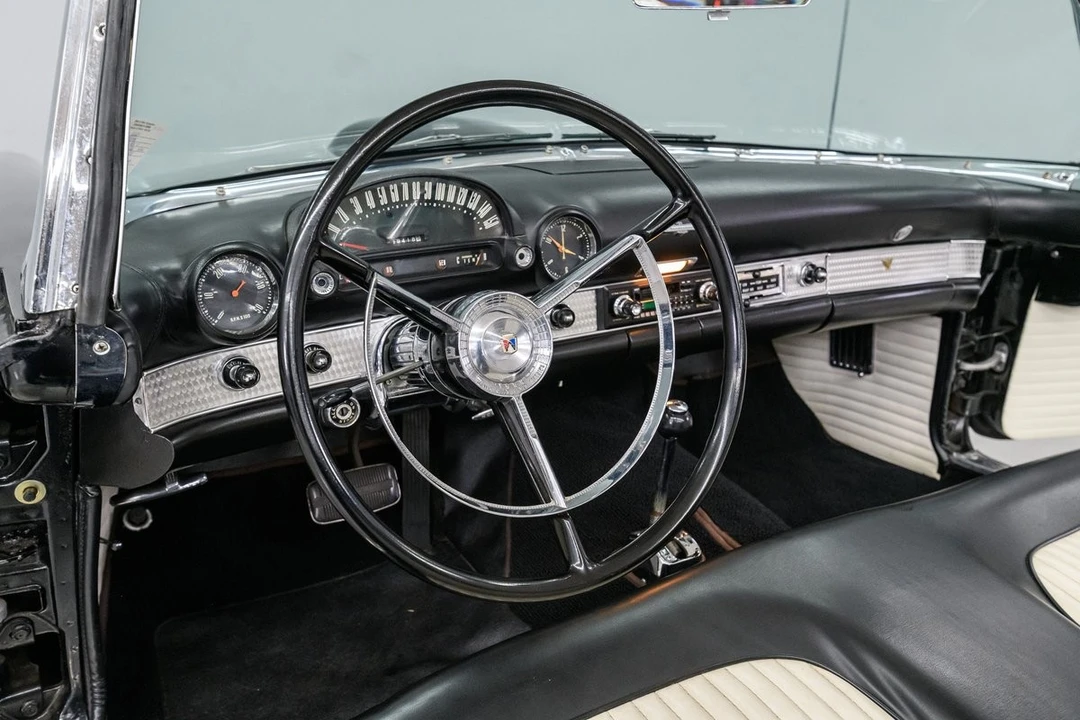 1956 Ford Thunderbird 1st Gen - Image 21 of 31