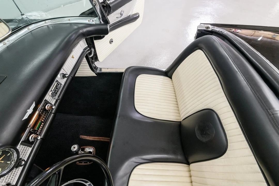 1956 Ford Thunderbird 1st Gen - Image 14 of 31