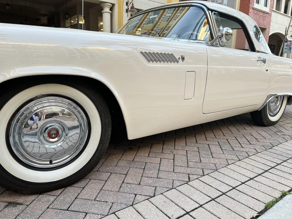 1956 Ford Thunderbird 1st Gen - Image 26 of 31