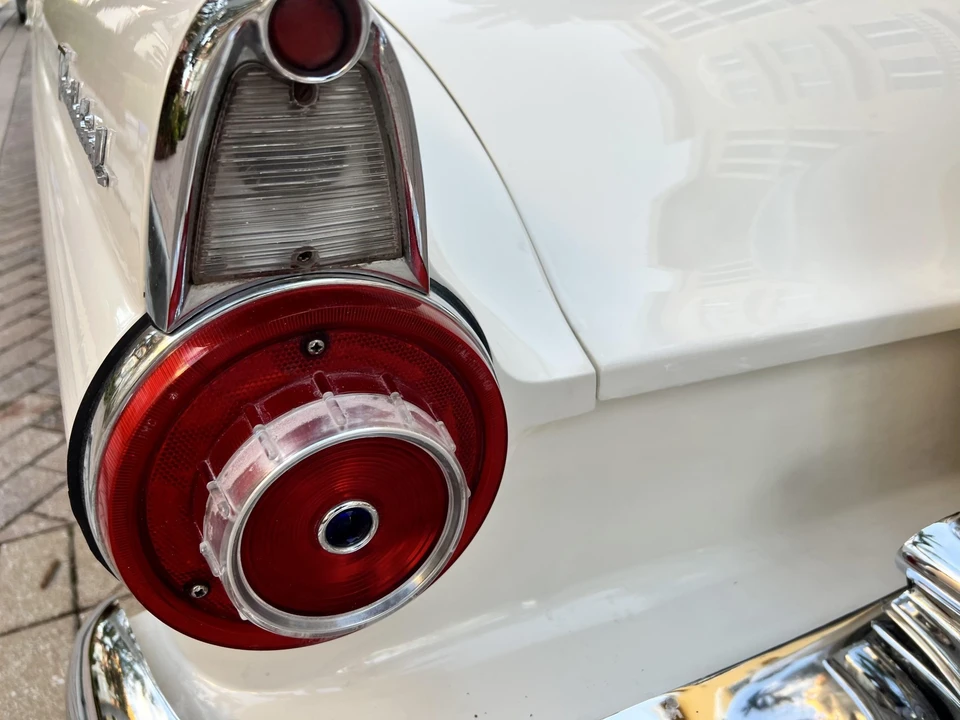 1956 Ford Thunderbird 1st Gen - Image 16 of 31