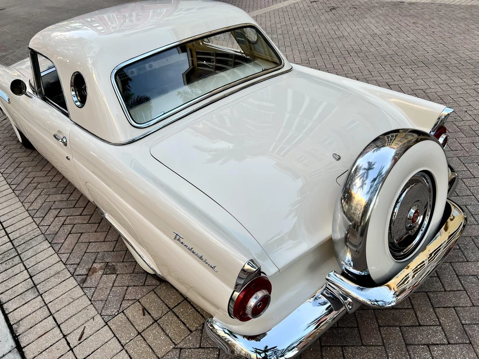1956 Ford Thunderbird 1st Gen - Image 27 of 31