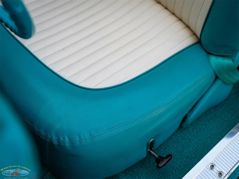 1956 Ford Thunderbird 1st Gen - Image 28 of 31