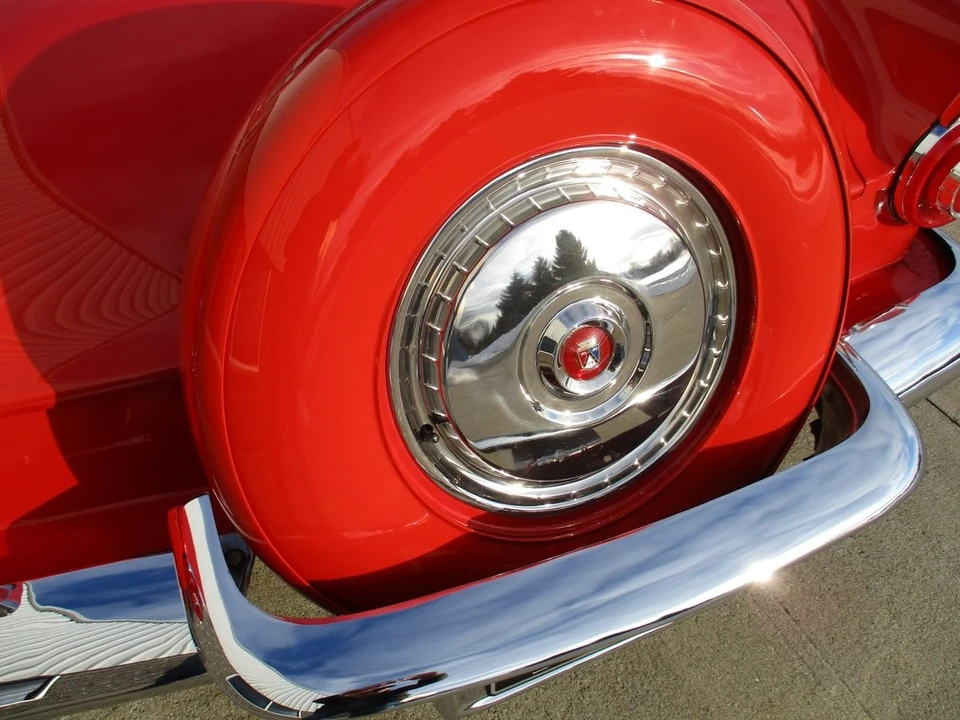 1956 Ford Thunderbird 1st Gen - Image 18 of 21