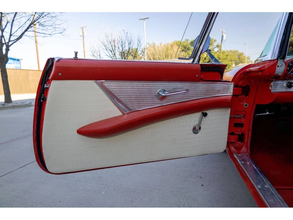 1956 Ford Thunderbird 1st Gen - Image 26 of 31
