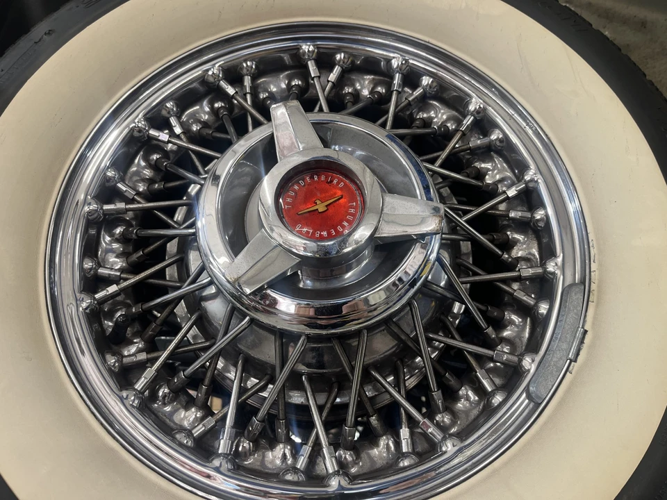 1956 Ford Thunderbird 1st Gen - Image 27 of 31