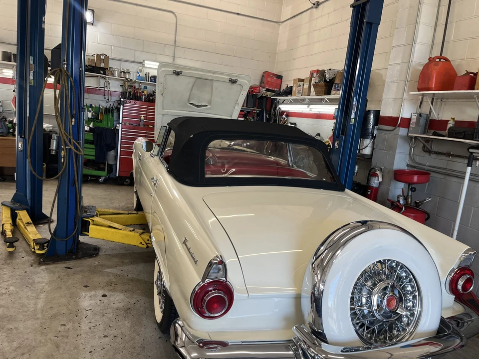1956 Ford Thunderbird 1st Gen - Image 15 of 31
