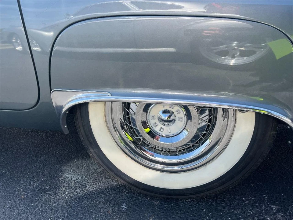 1956 Ford Thunderbird 1st Gen - Image 17 of 31