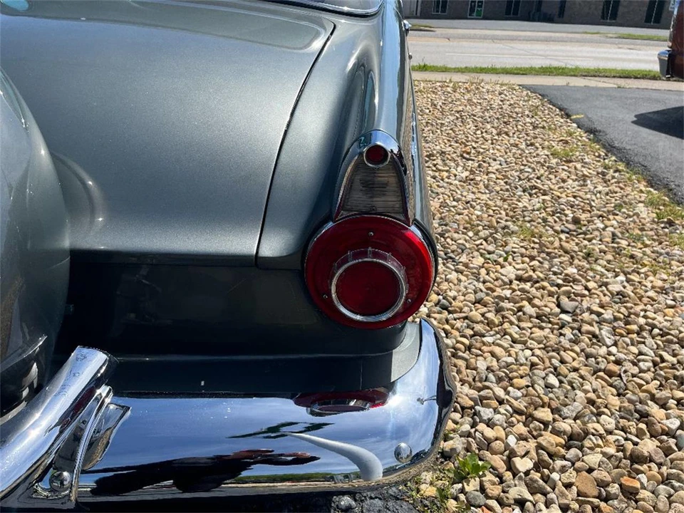 1956 Ford Thunderbird 1st Gen - Image 20 of 31