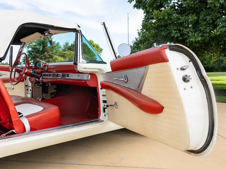 1956 Ford Thunderbird 1st Gen - Image 25 of 31