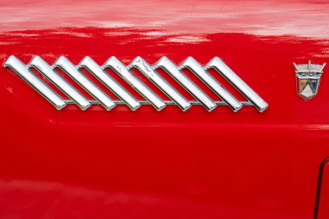 1956 Ford Thunderbird 1st Gen - Image 21 of 31