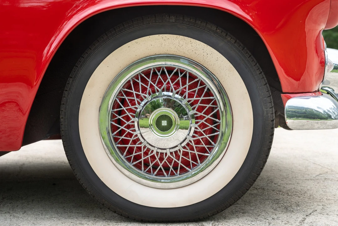 1956 Ford Thunderbird 1st Gen - Image 30 of 31