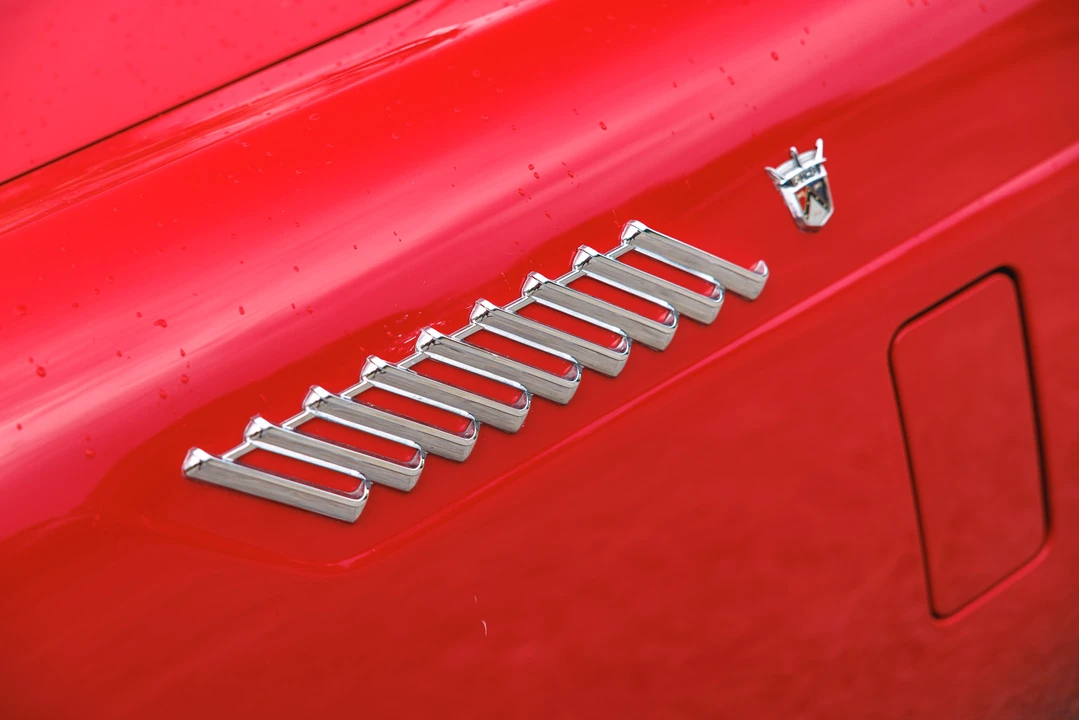 1956 Ford Thunderbird 1st Gen - Image 27 of 31