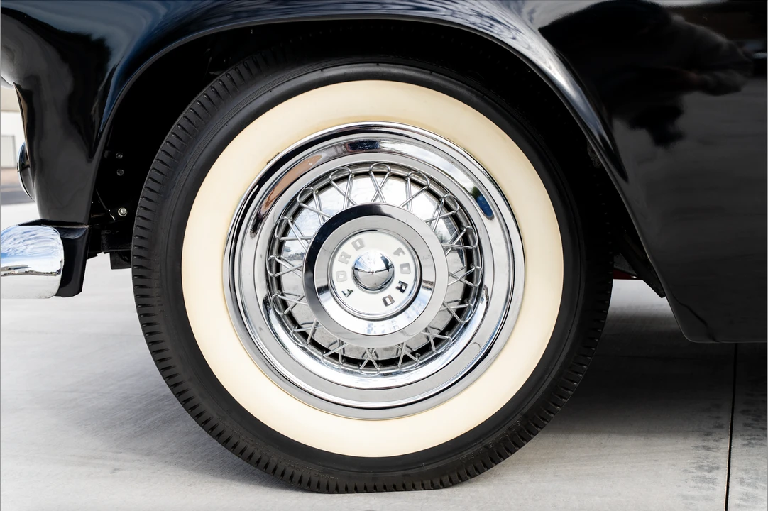 1956 Ford Thunderbird 1st Gen - Image 12 of 31