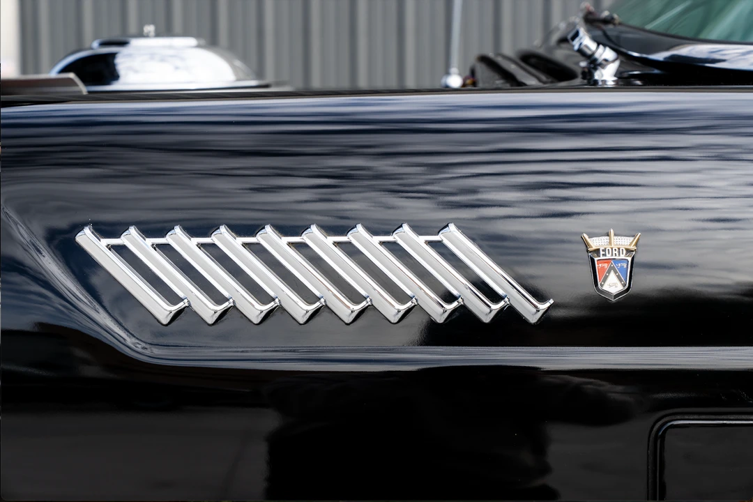 1956 Ford Thunderbird 1st Gen - Image 10 of 31