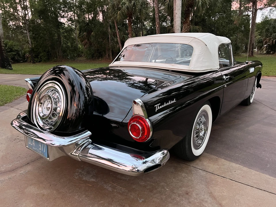 1956 Ford Thunderbird 1st Gen - Image 21 of 31