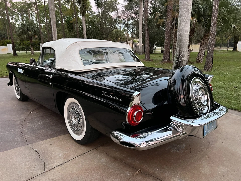 1956 Ford Thunderbird 1st Gen - Image 19 of 31