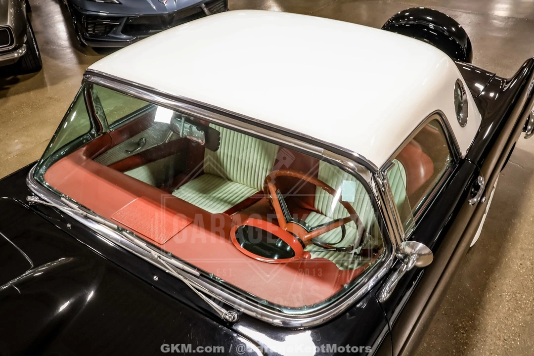 1956 Ford Thunderbird 1st Gen - Image 27 of 31