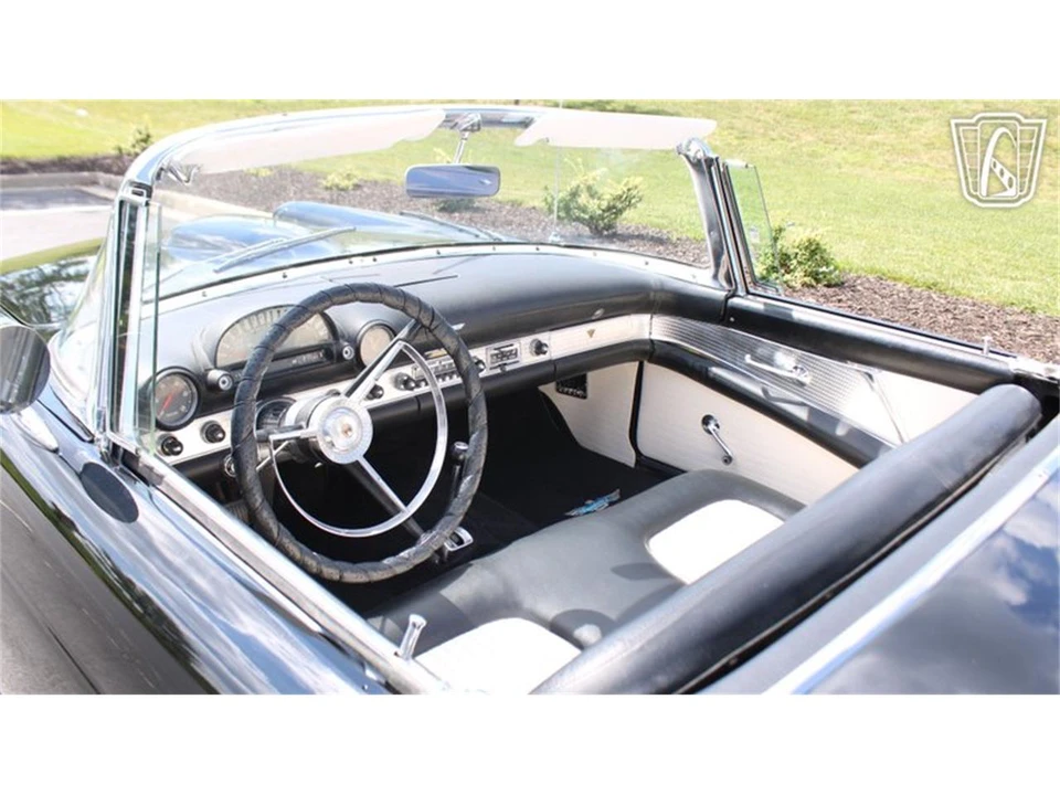 1956 Ford Thunderbird 1st Gen - Image 16 of 31