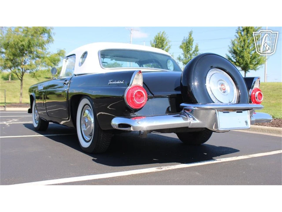 1956 Ford Thunderbird 1st Gen - Image 27 of 31