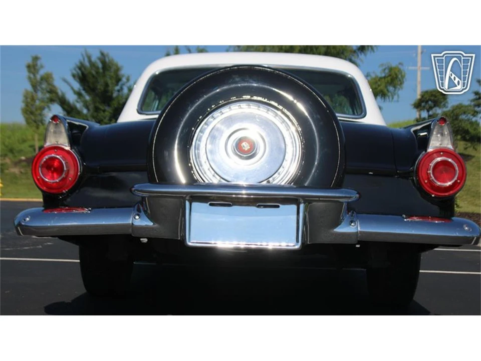 1956 Ford Thunderbird 1st Gen - Image 28 of 31