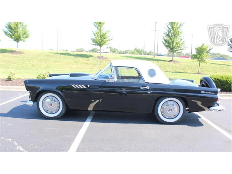 1956 Ford Thunderbird 1st Gen - Image 24 of 31