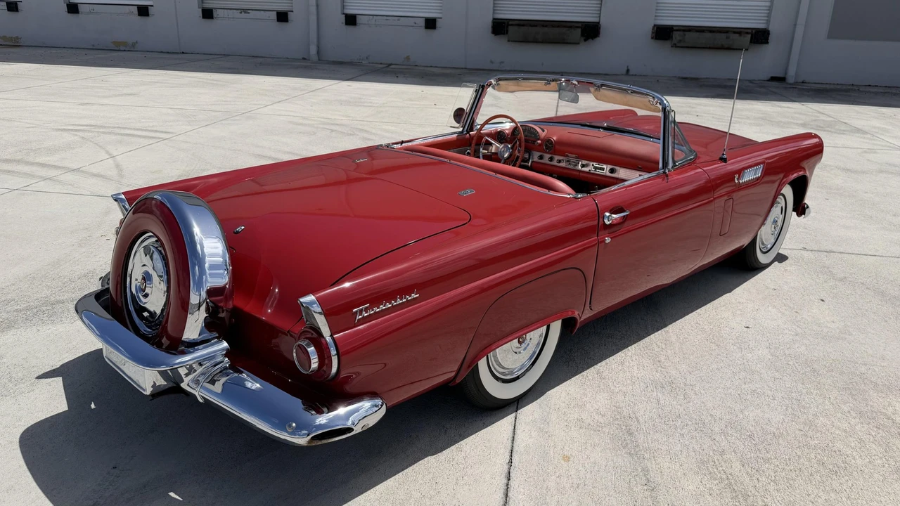 1956 Ford Thunderbird 1st Gen - Image 20 of 31