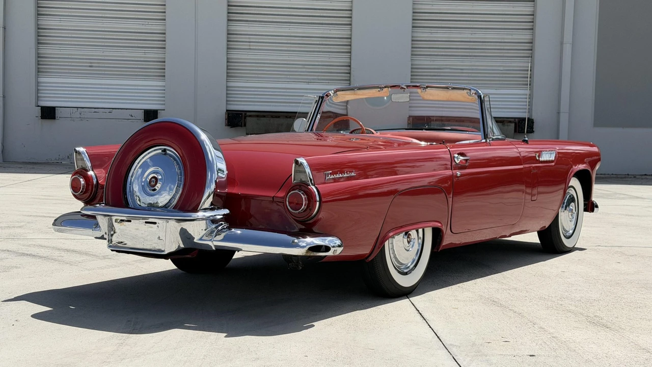 1956 Ford Thunderbird 1st Gen - Image 17 of 31