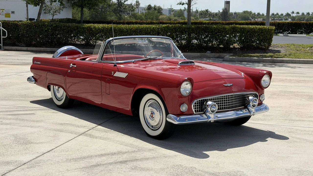 1956 Ford Thunderbird 1st Gen - Image 23 of 31