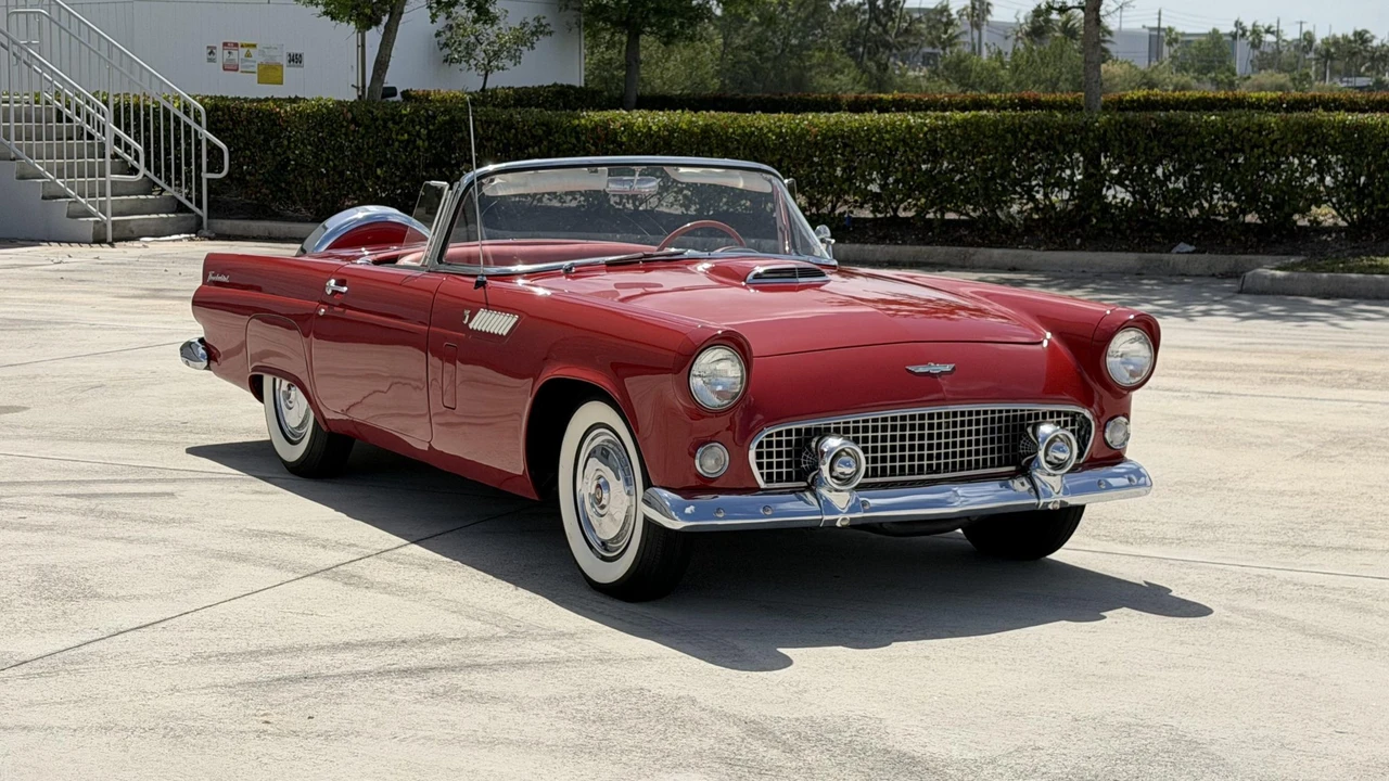 1956 Ford Thunderbird 1st Gen - Image 25 of 31