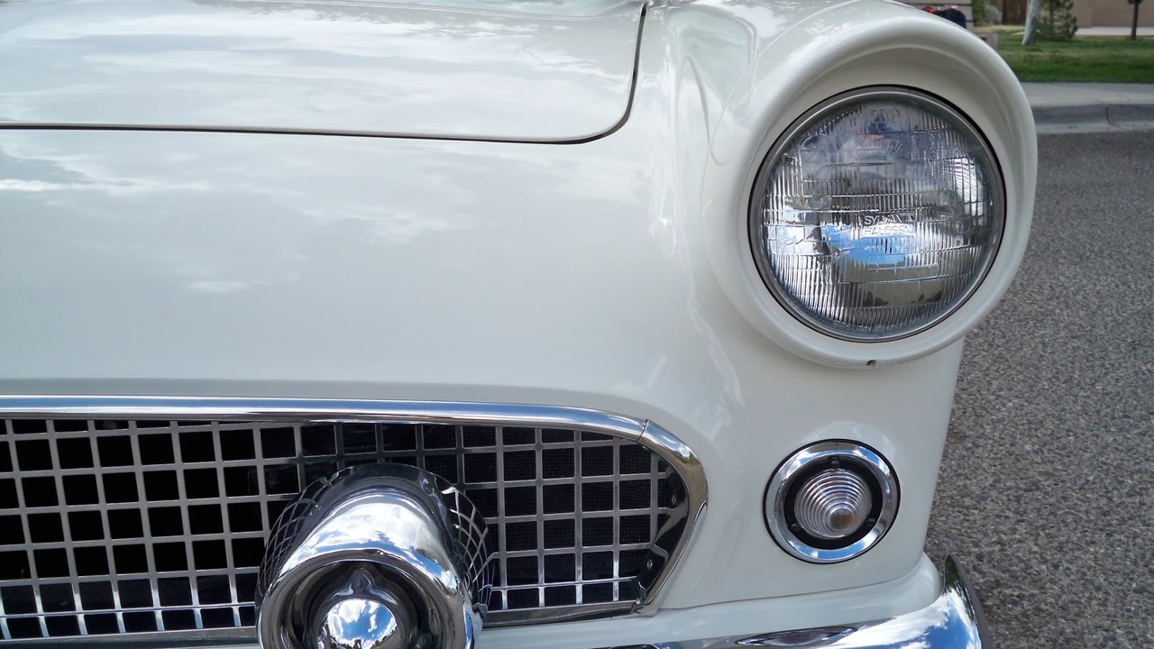 1956 Ford Thunderbird 1st Gen - Image 24 of 31