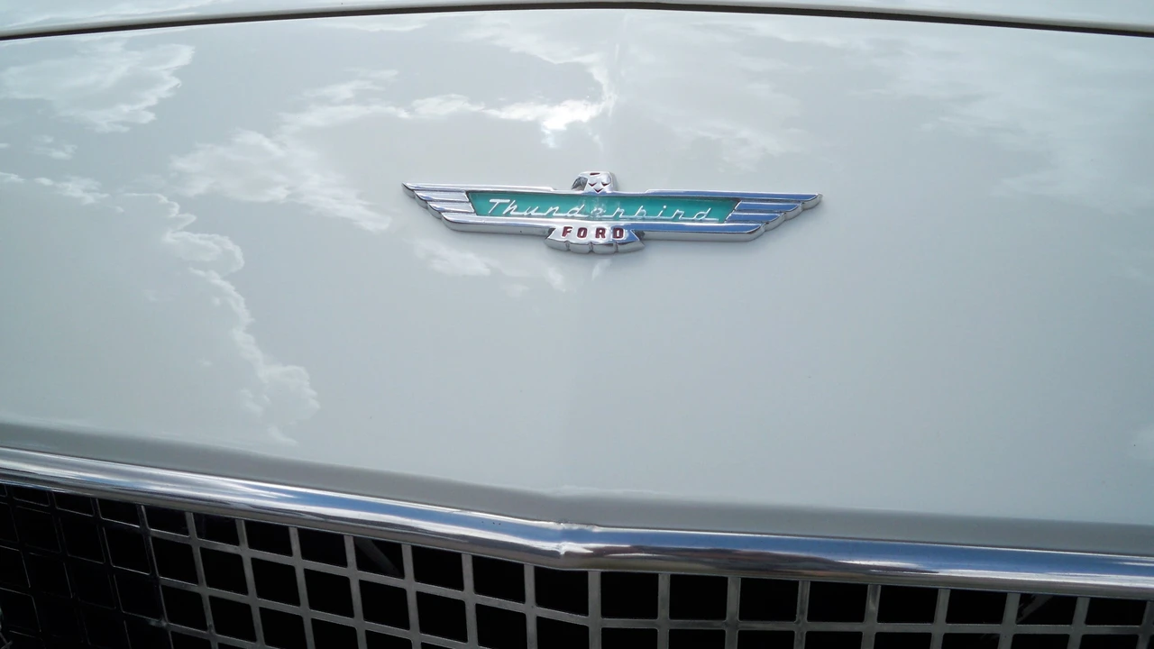 1956 Ford Thunderbird 1st Gen - Image 22 of 31