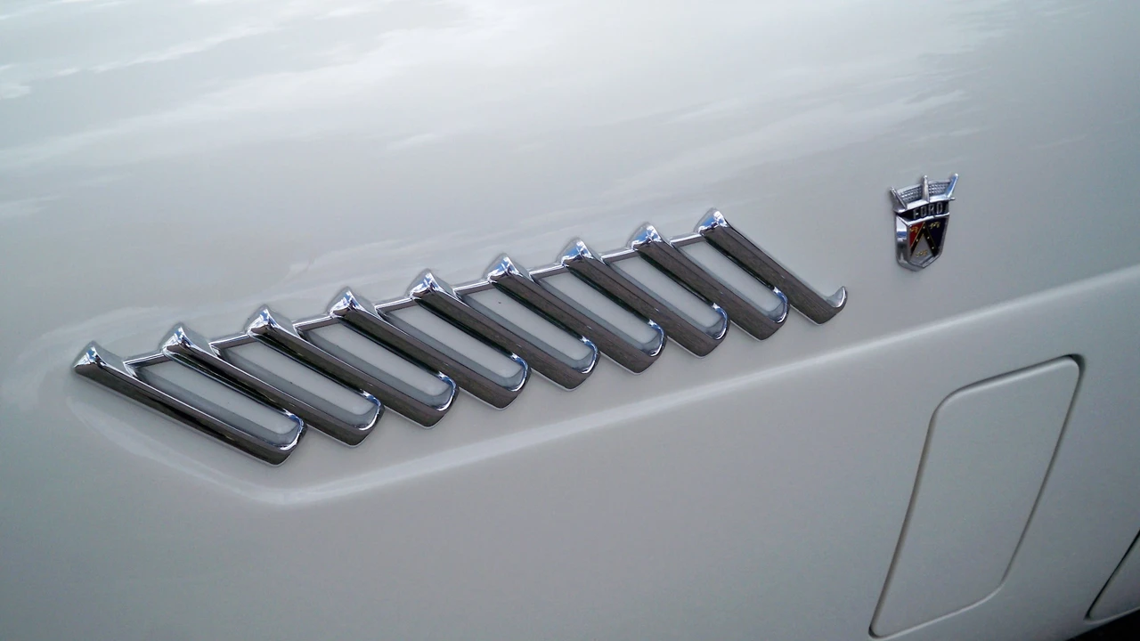 1956 Ford Thunderbird 1st Gen - Image 31 of 31