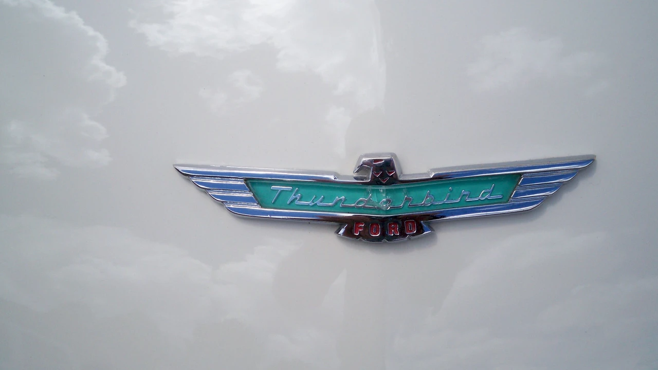 1956 Ford Thunderbird 1st Gen - Image 23 of 31