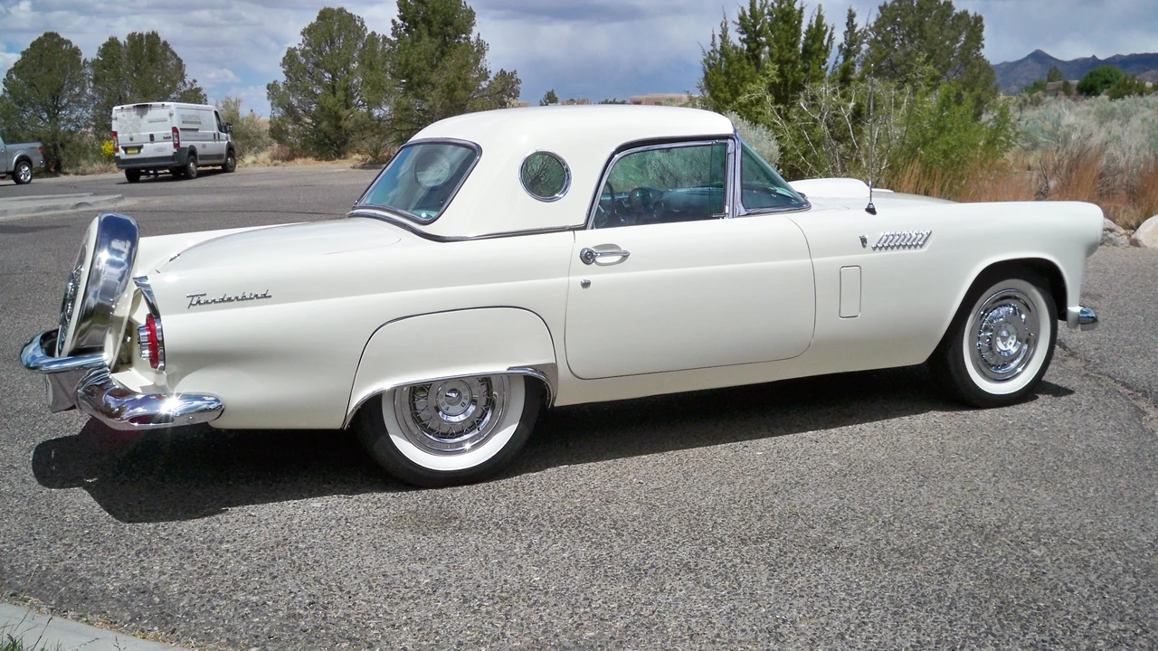 1956 Ford Thunderbird 1st Gen - Image 15 of 31