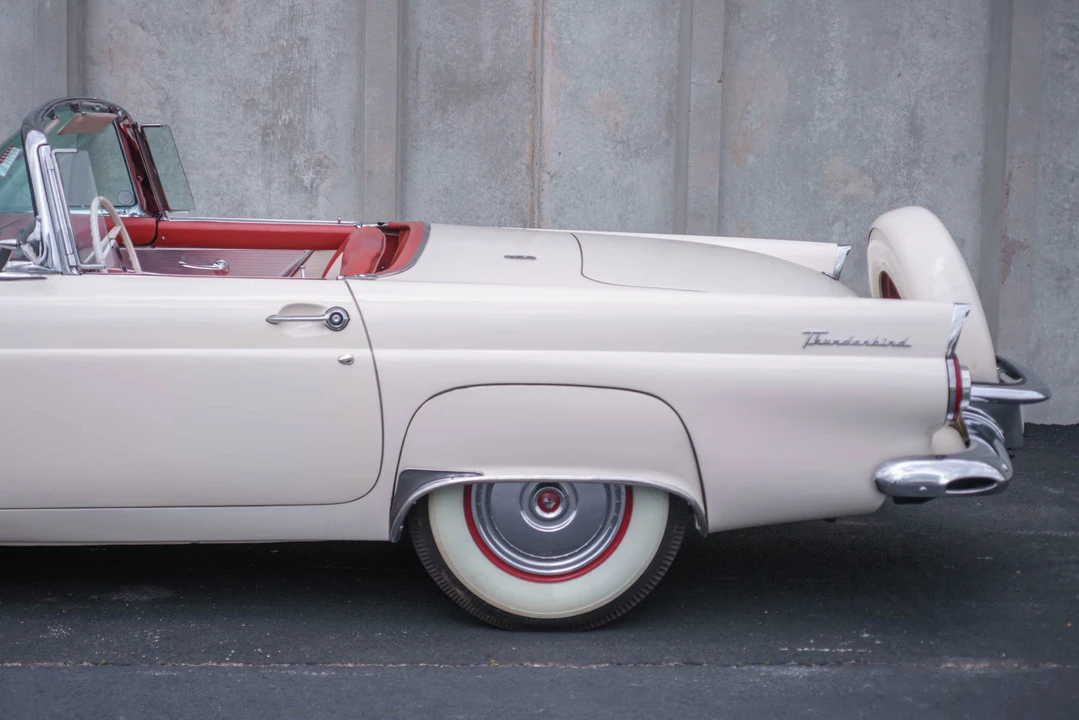 1956 Ford Thunderbird 1st Gen - Image 19 of 31