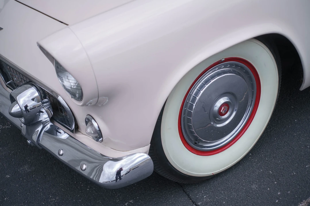 1956 Ford Thunderbird 1st Gen - Image 28 of 31