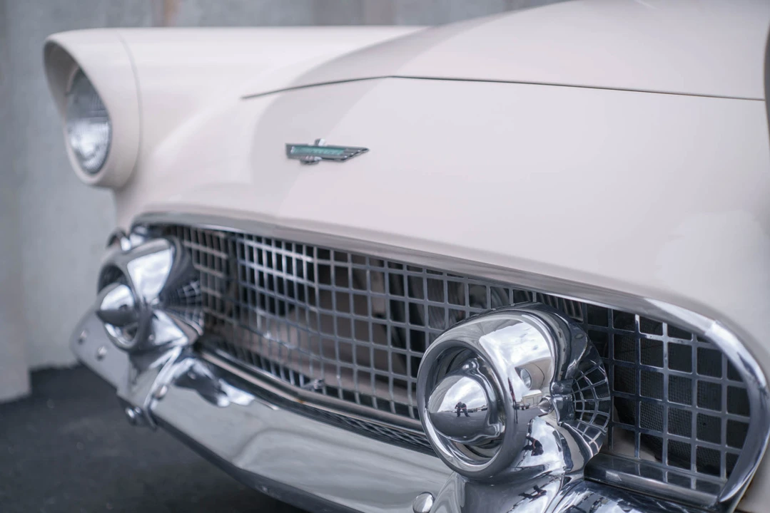 1956 Ford Thunderbird 1st Gen - Image 27 of 31