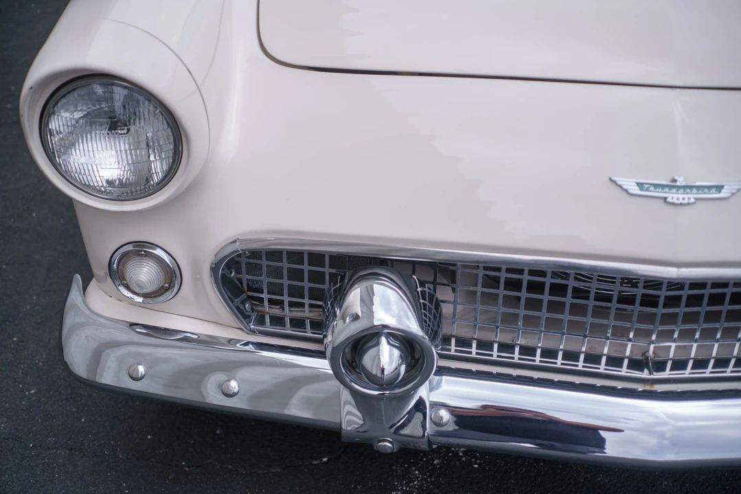 1956 Ford Thunderbird 1st Gen - Image 23 of 31