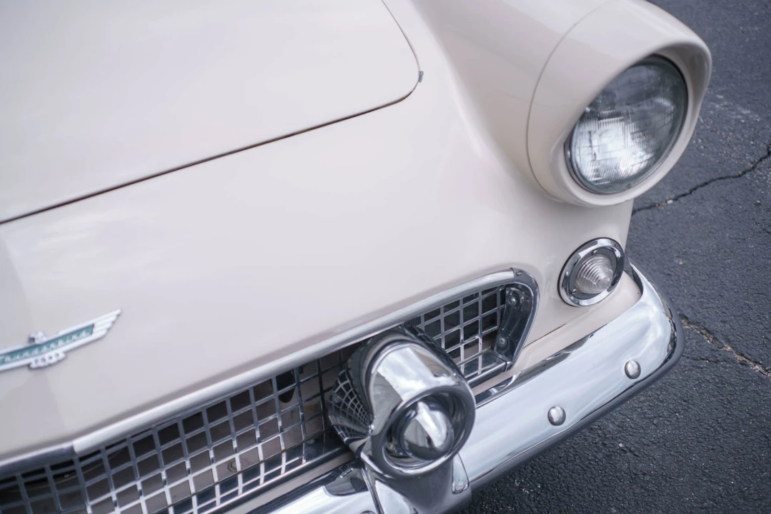 1956 Ford Thunderbird 1st Gen - Image 26 of 31