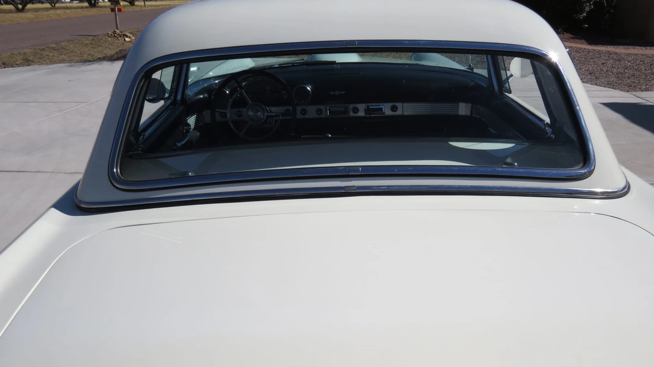 1956 Ford Thunderbird 1st Gen - Image 26 of 31
