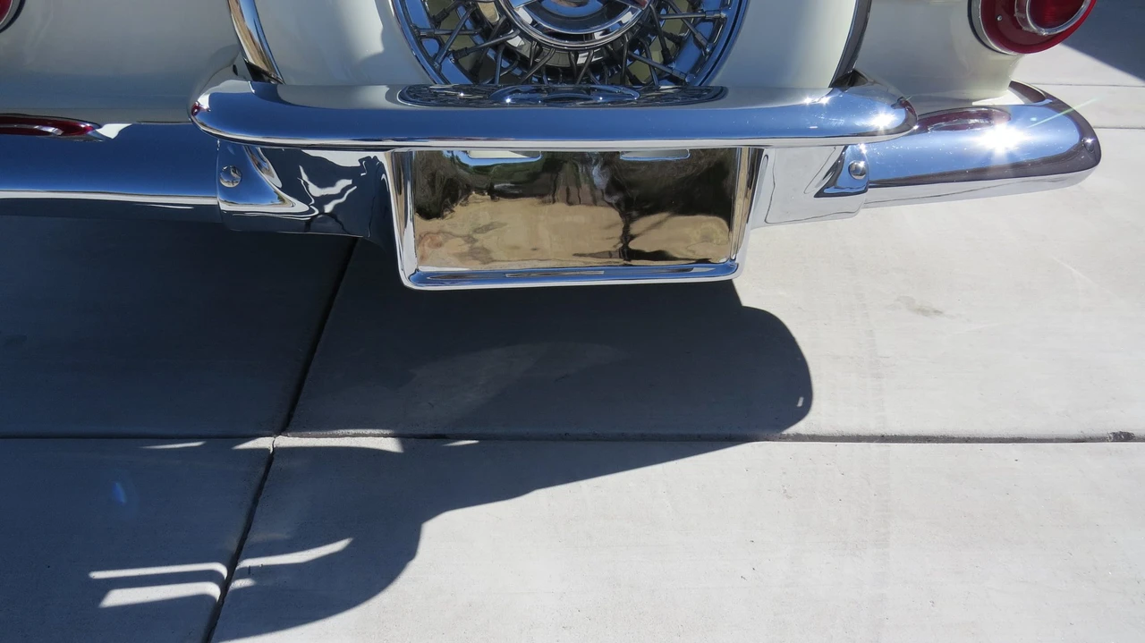 1956 Ford Thunderbird 1st Gen - Image 29 of 31