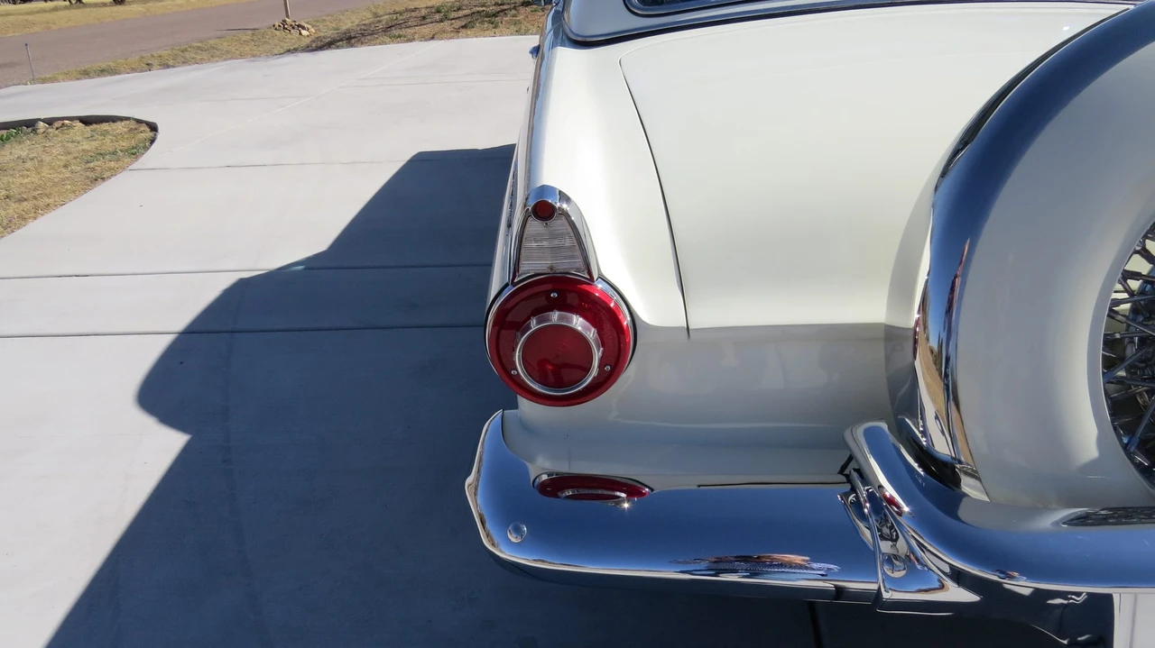 1956 Ford Thunderbird 1st Gen - Image 27 of 31