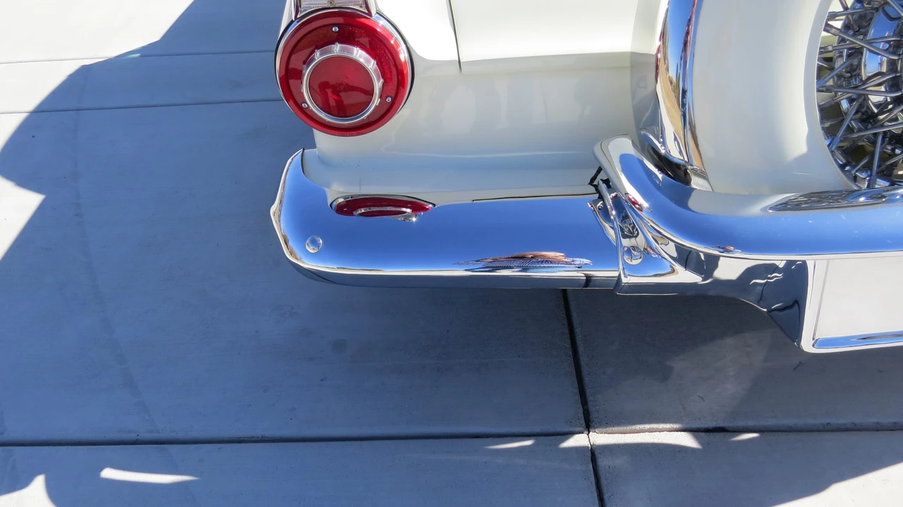 1956 Ford Thunderbird 1st Gen - Image 28 of 31