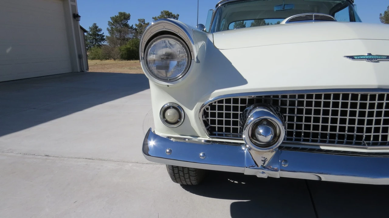 1956 Ford Thunderbird 1st Gen - Image 19 of 31