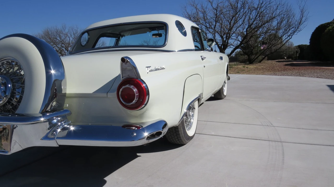 1956 Ford Thunderbird 1st Gen - Image 16 of 31