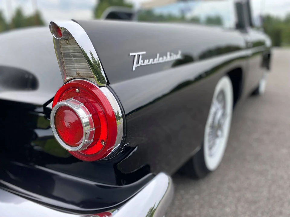 1956 Ford Thunderbird 1st Gen - Image 29 of 31