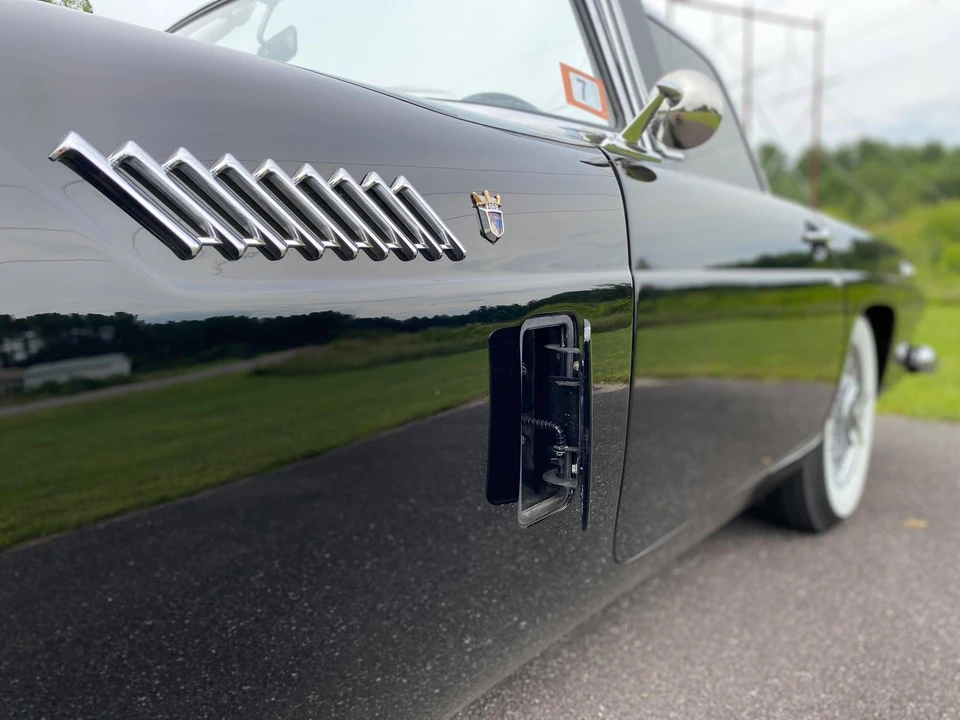 1956 Ford Thunderbird 1st Gen - Image 17 of 31