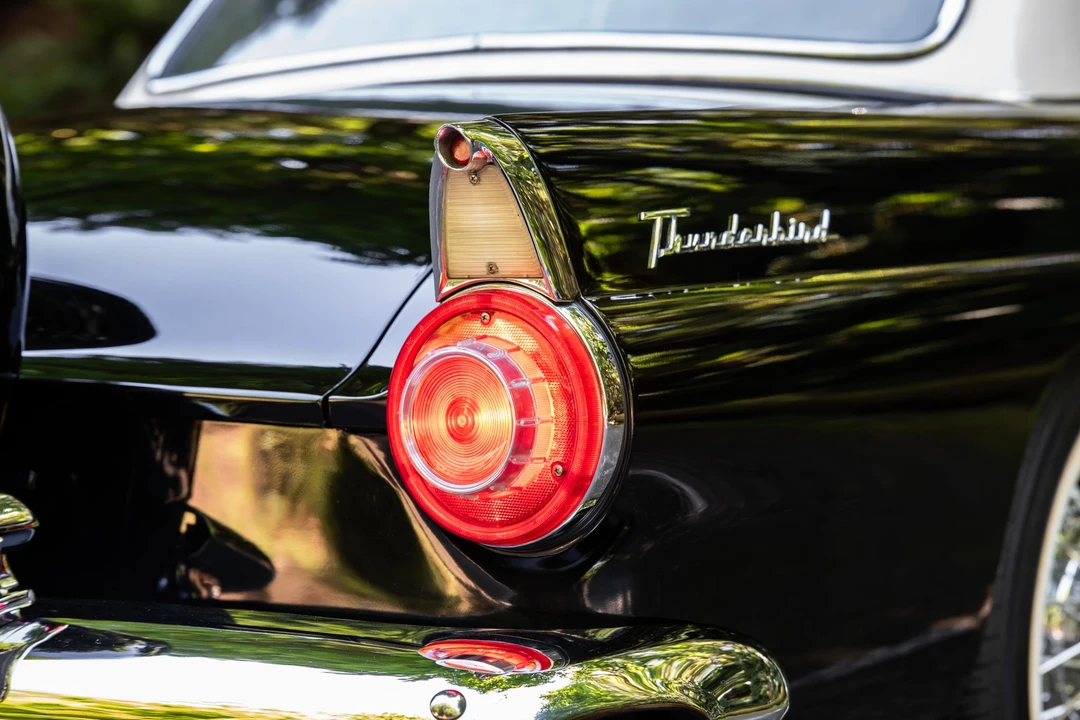 1956 Ford Thunderbird 1st Gen - Image 26 of 31