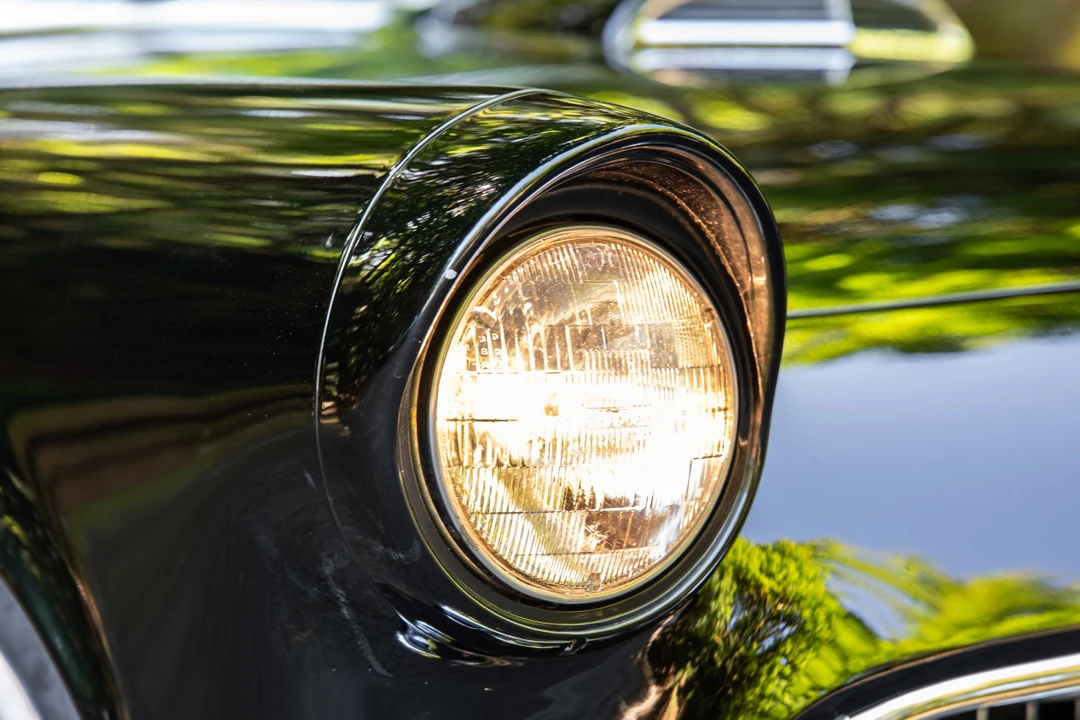 1956 Ford Thunderbird 1st Gen - Image 19 of 31